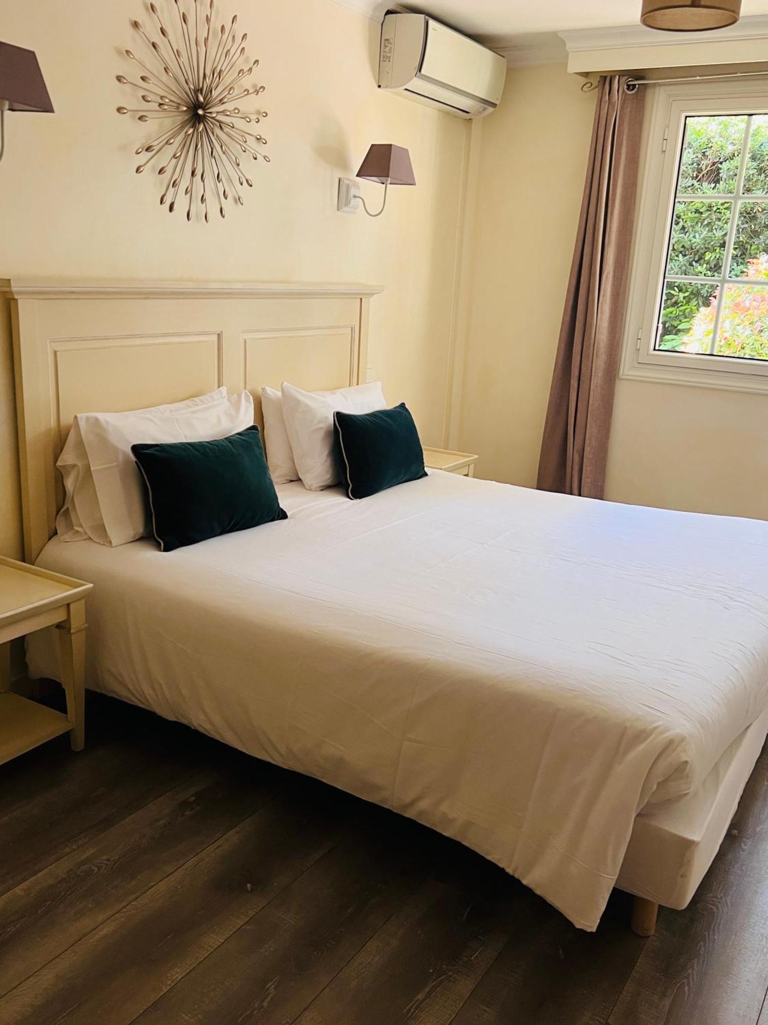 Hôtel Beau Site - Cap d'Antibes Zimmer foto